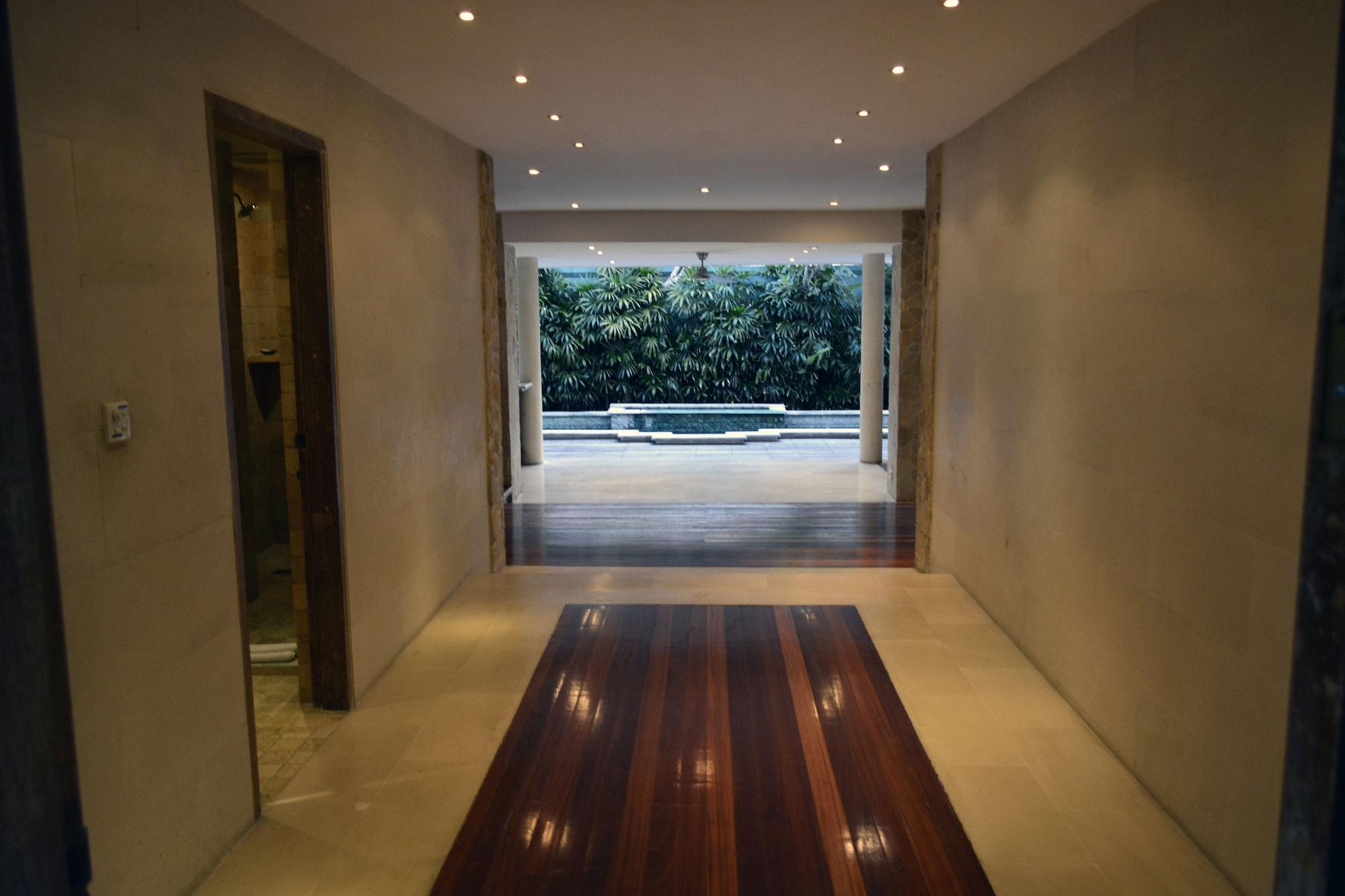 סמיניאק Sienna Villas - Chse Certified מראה חיצוני תמונה