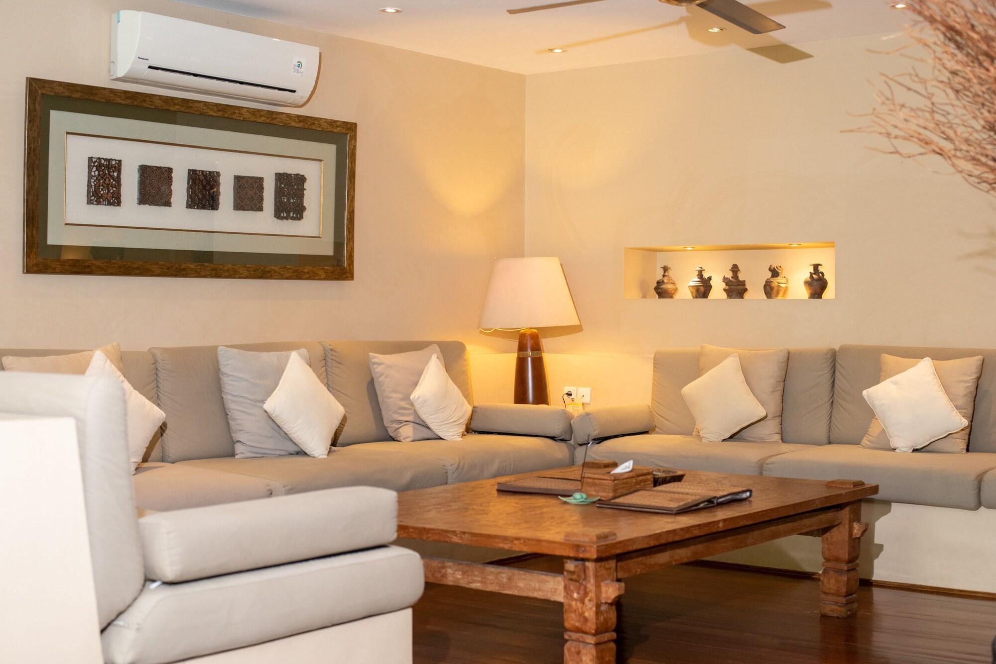 סמיניאק Sienna Villas - Chse Certified מראה חיצוני תמונה